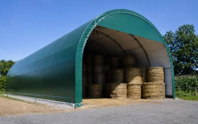 Bâche PVC ou Polyéthylène : Quelle Bâche Choisir pour un Tunnel Agricole Résistant et Durable ?